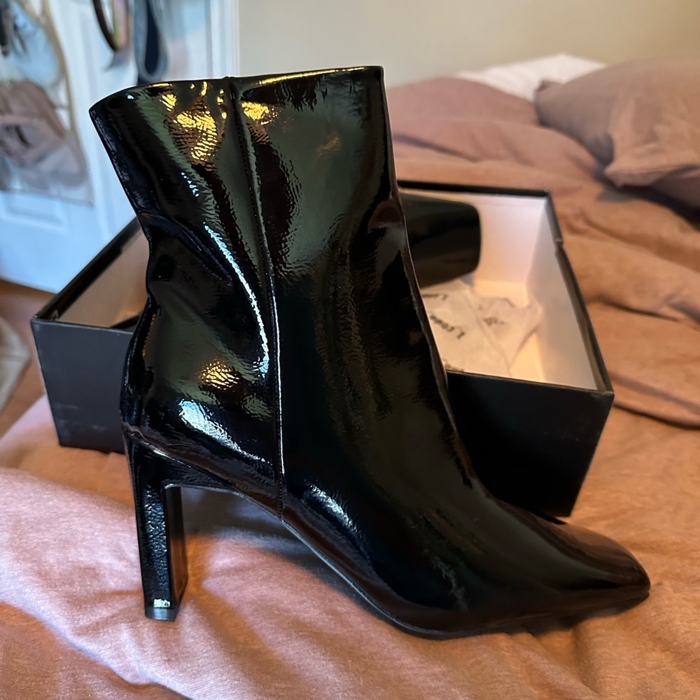 Vegan square toe boots in black